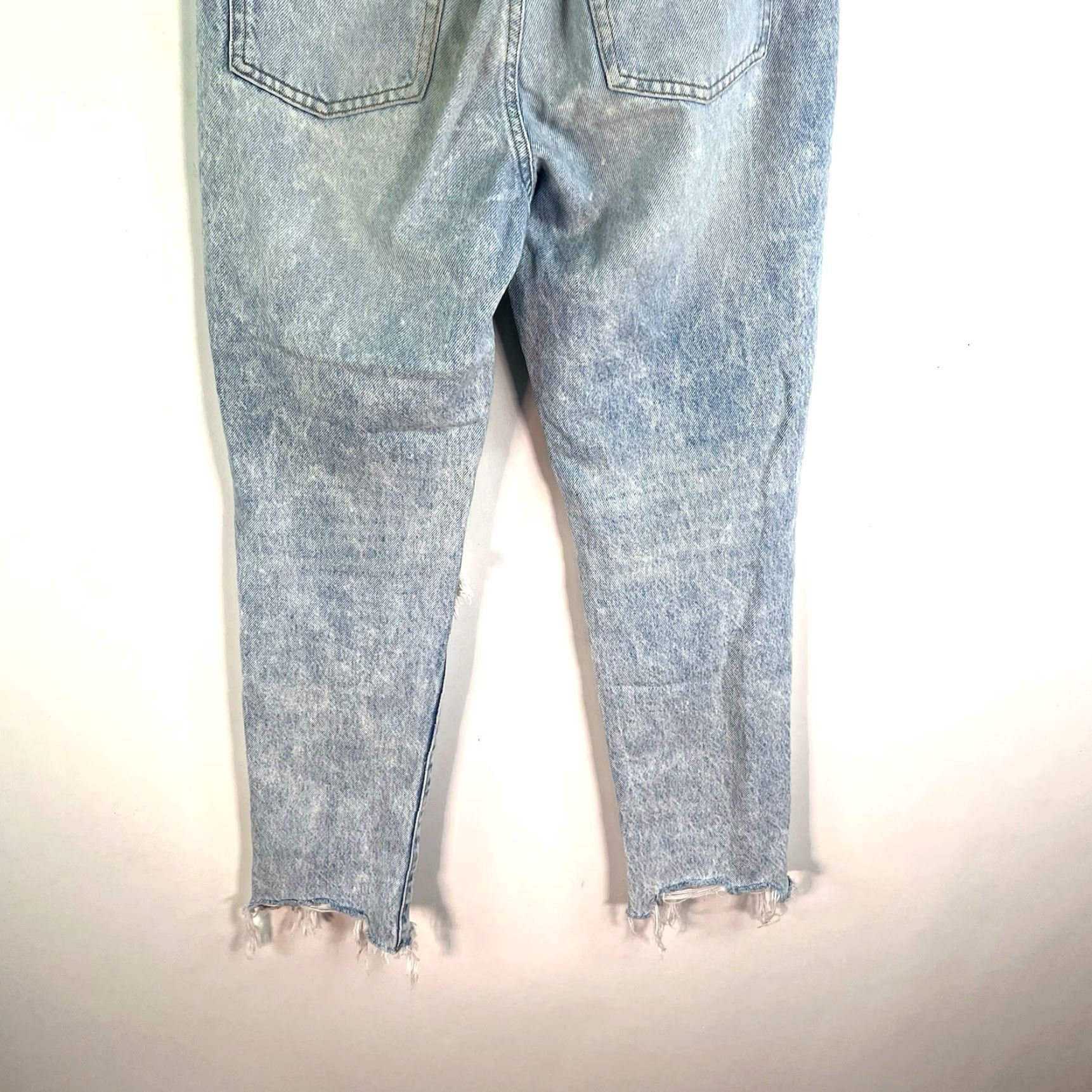 Vintage Garbage Denim Distressed Mom Jeans Women’s Size 1 Blue 27X28 Regular Rise Mid 8.5-10.5 in Zip Closure 5-Pocket Denim Pants Women Size 25" / US 0 / IT 36 - 7 Thumbnail