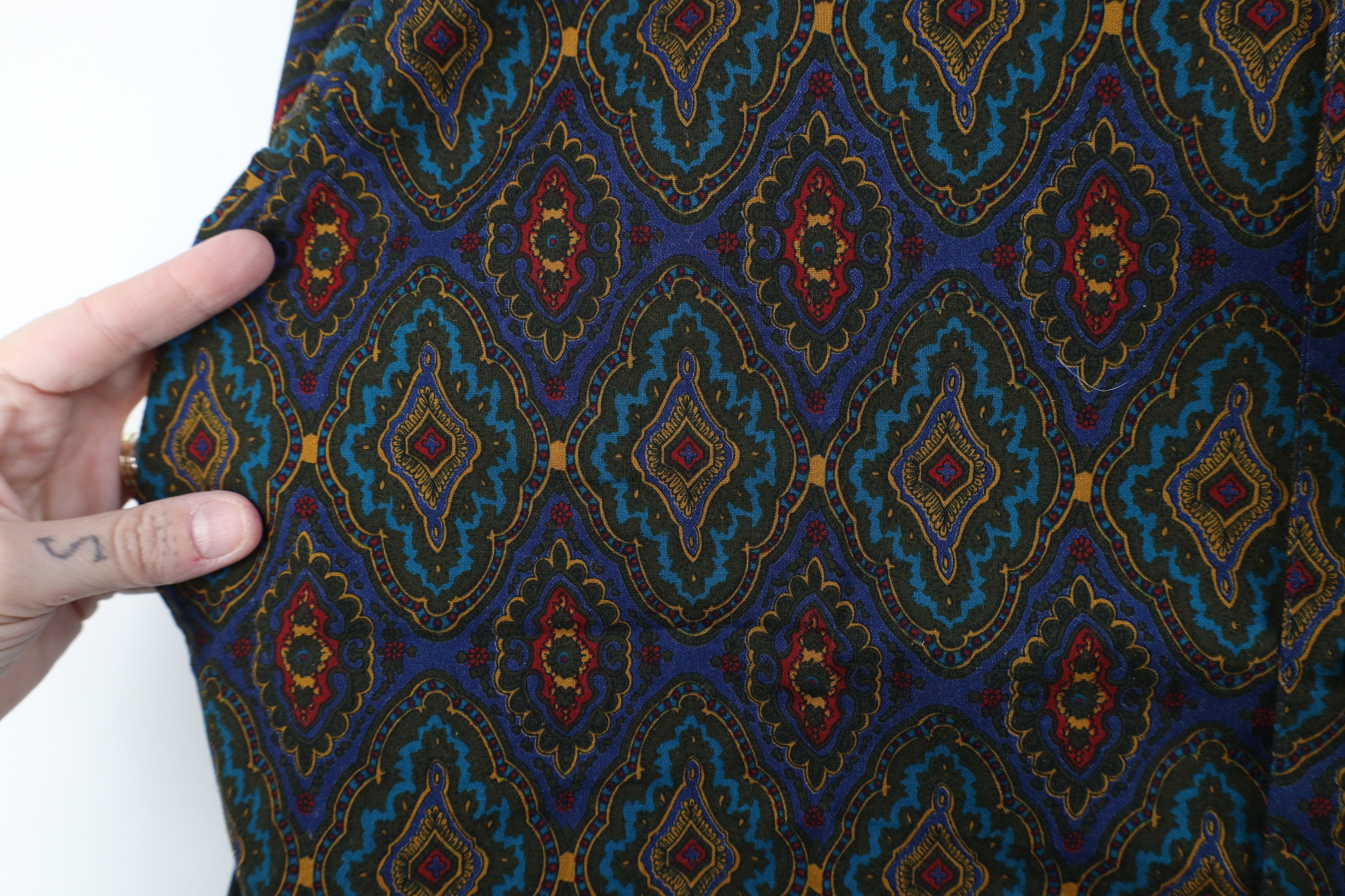 Vintage Deadstock Vintage 90s Streetwear Paisley Button Down Shirt Size US L / EU 52-54 / 3 - 7 Thumbnail