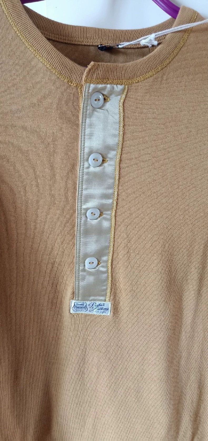 Freewheelers Freewheelers size 38 Long-sleeved henry collar Size US S / EU 44-46 / 1 - 3 Thumbnail