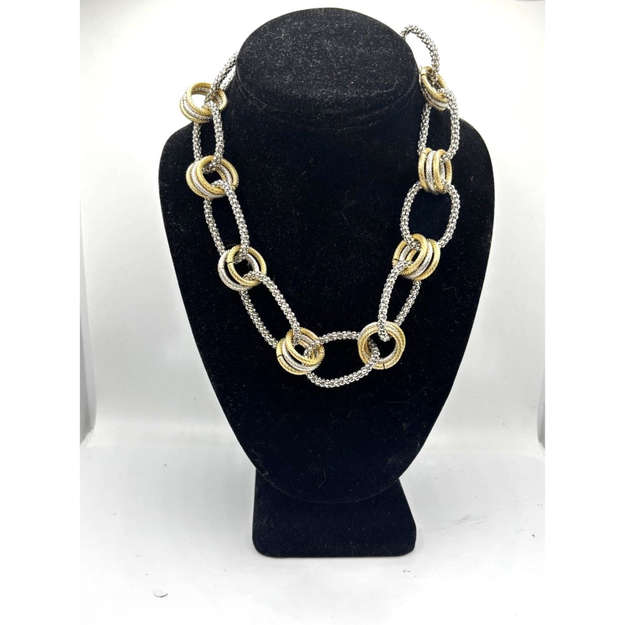 Express EXPRESS Women's Two-Tone Circle Chain Necklace Size ONE SIZE - 3 Thumbnail