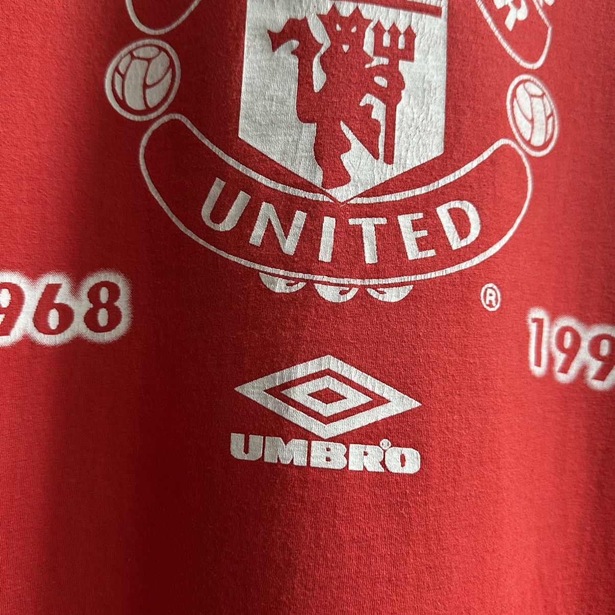 Umbro Vintage 1999 Umbro Manchester United Champions Of Europe Tee Size US M / EU 48-50 / 2 - 7 Thumbnail