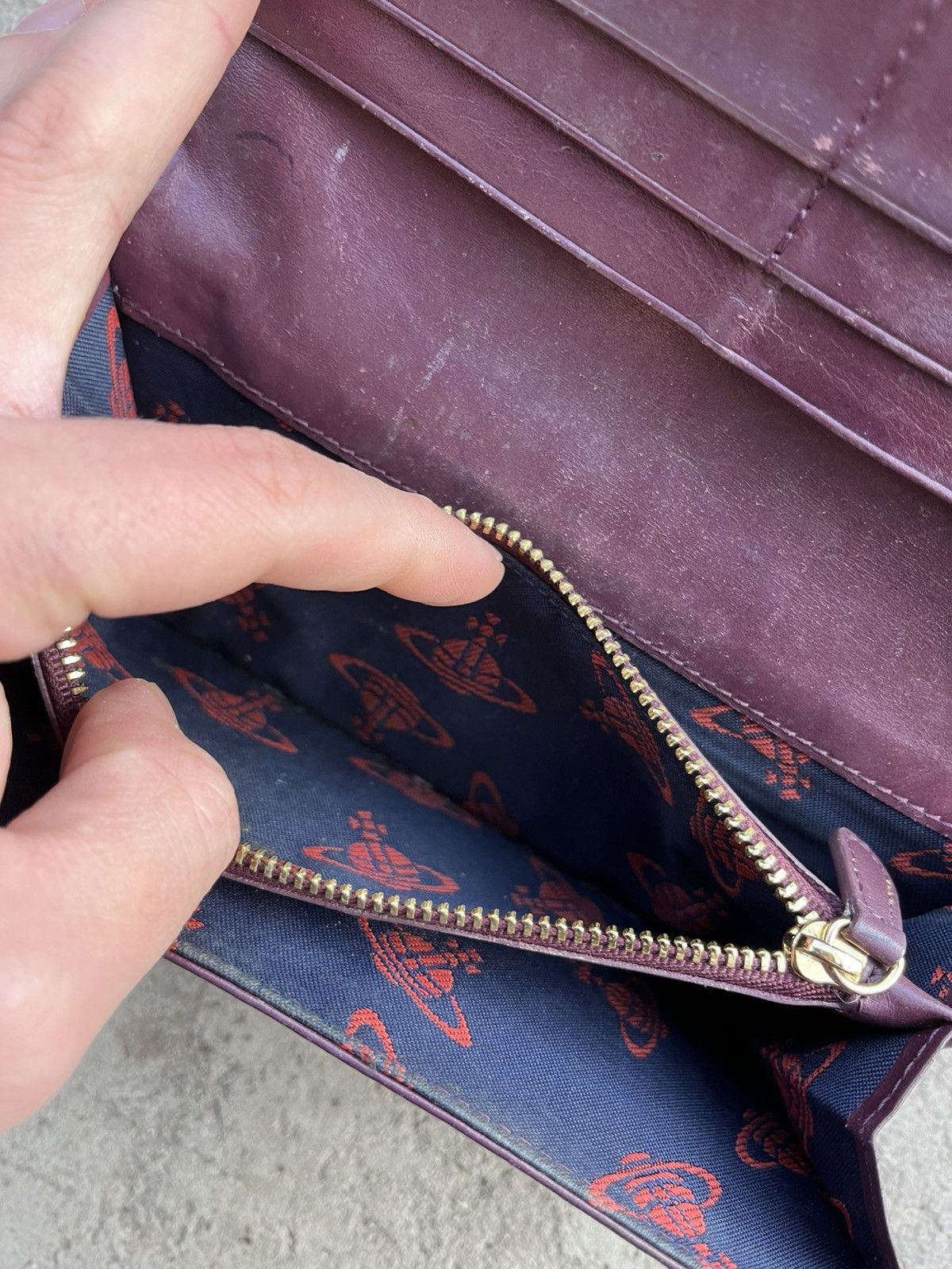 Vivienne Westwood Vintage Vivienne Westwood Leather Orb Logo Monogram Wallet Size ONE SIZE - 7 Thumbnail