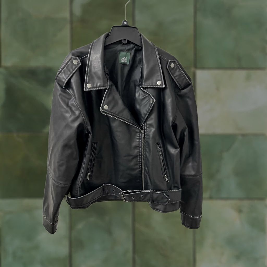 Vintage Wild Fable Faux Leather Jacket Womens L Black Belted Biker Zipper Pocket Short Sleeve 90s Rocker Modern Mens/Womens Size L / US 10 / IT 46 - 1 Thumbnail
