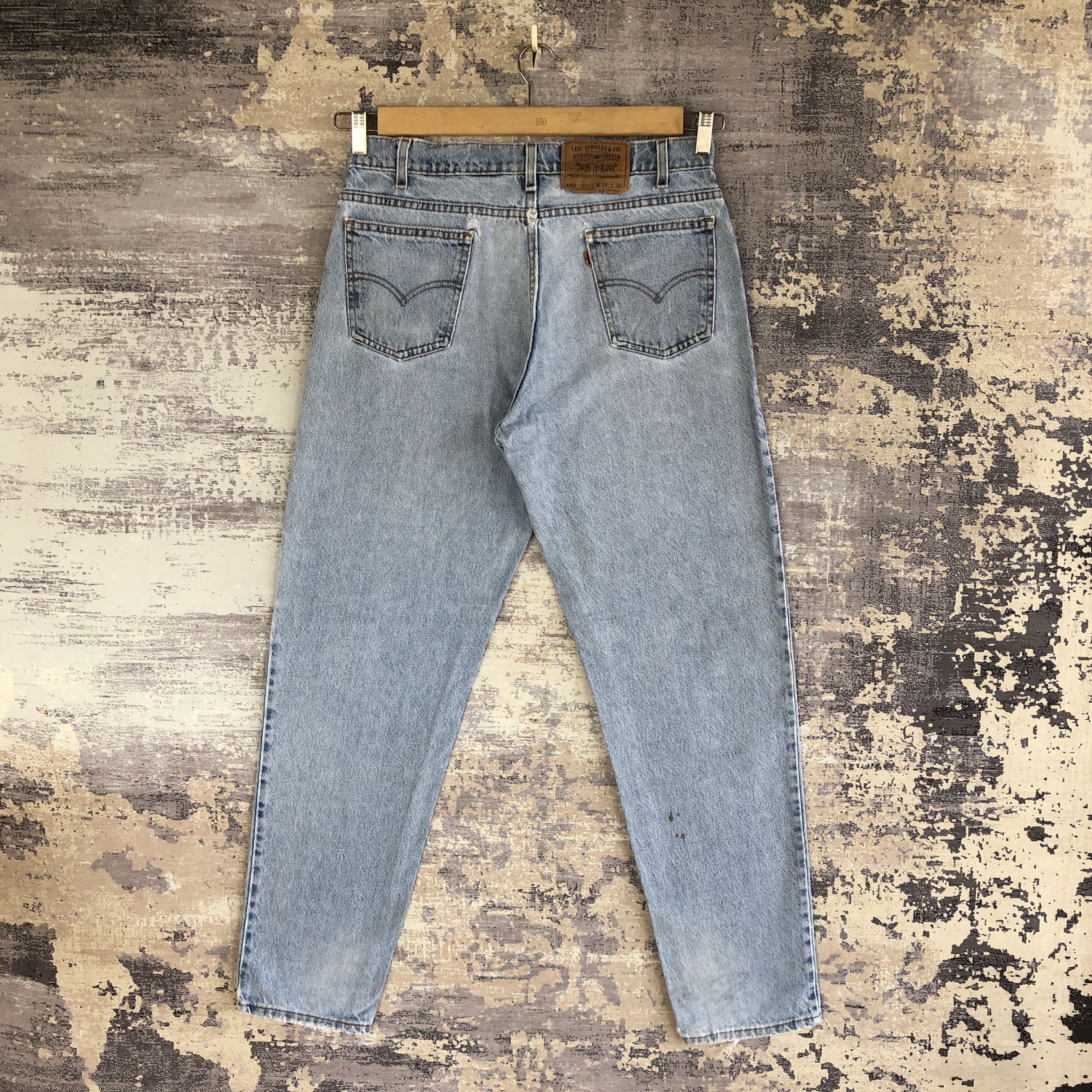 Levi's Vintage Levis Orange Tab Jeans Levis 550 Light Wash Denim Size US 32 / EU 48 - 2 Thumbnail