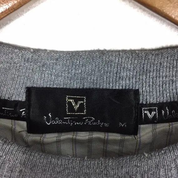 Vintage Vtg VALENTINO RUDY Sweatshirt Crewneck Spellout Embroidered Size US M / EU 48-50 / 2 - 5 Thumbnail