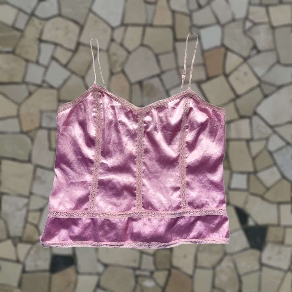 Banana Republic Banana Republic Pink Satin Camisole Top M Womens Tank Lace Trim Silk? No — Polyester Satin Camisole Top Size M / US 6-8 / IT 42-44 - 1 Thumbnail