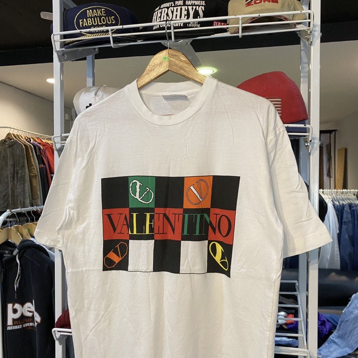 Valentino Vintage Valentino Studio Checked Logo T-shirt Size US L / EU 52-54 / 3 - 3 Thumbnail