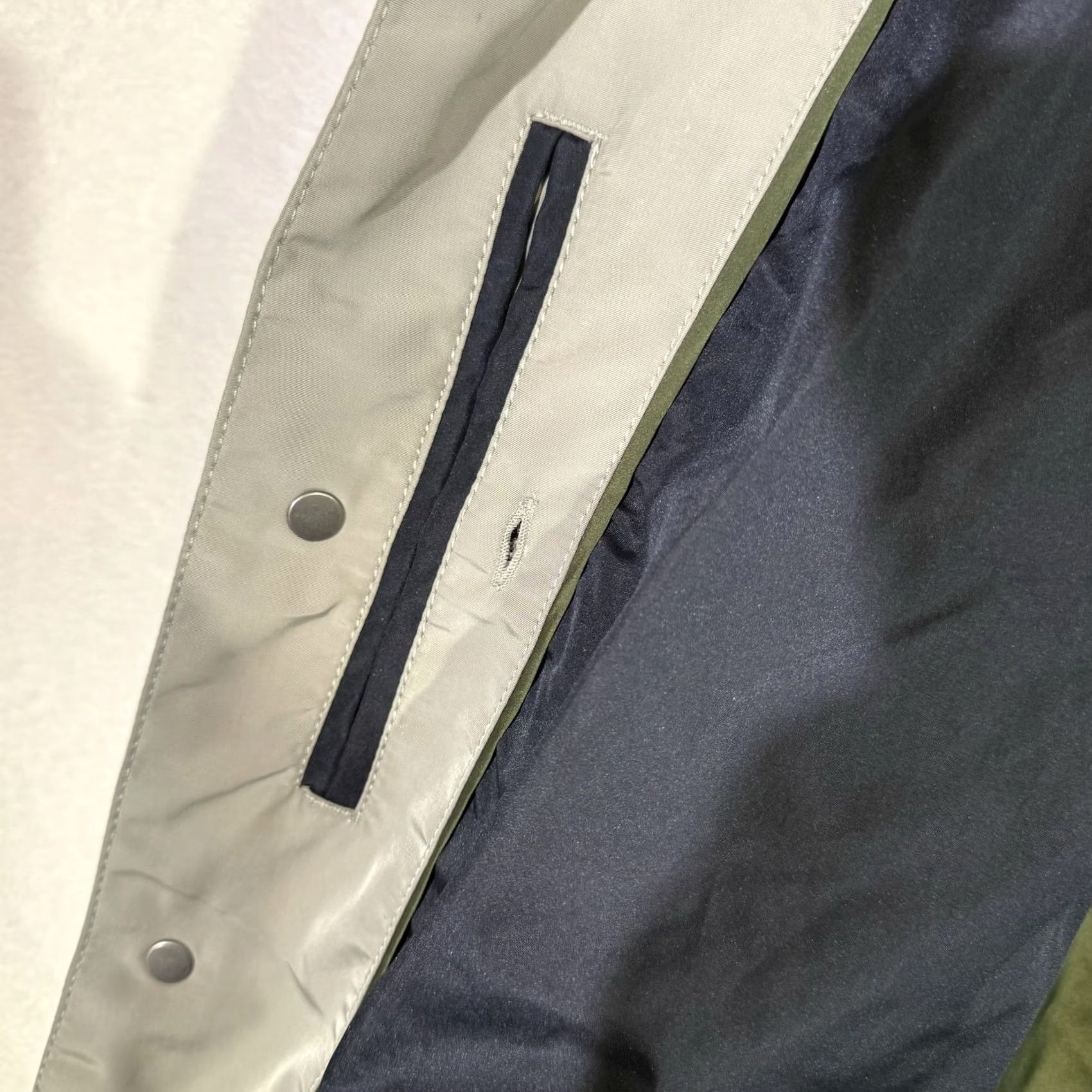 Banana Republic Banana Republic Jacket Mens XL Gray Navy Blue Bomber Varsity Snap Front Size US XL / EU 56 / 4 - 4 Thumbnail