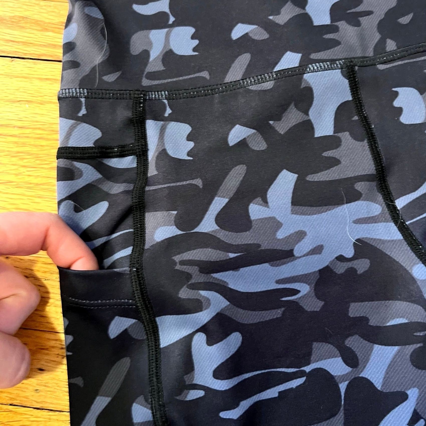 Vintage Zyia Leggings Womens 4 Cropped Pocket Camouflage Gray Black Pants Stylish Activewear - Women 4 XL? Size 27" / US 4 / IT 40 - 2 Thumbnail