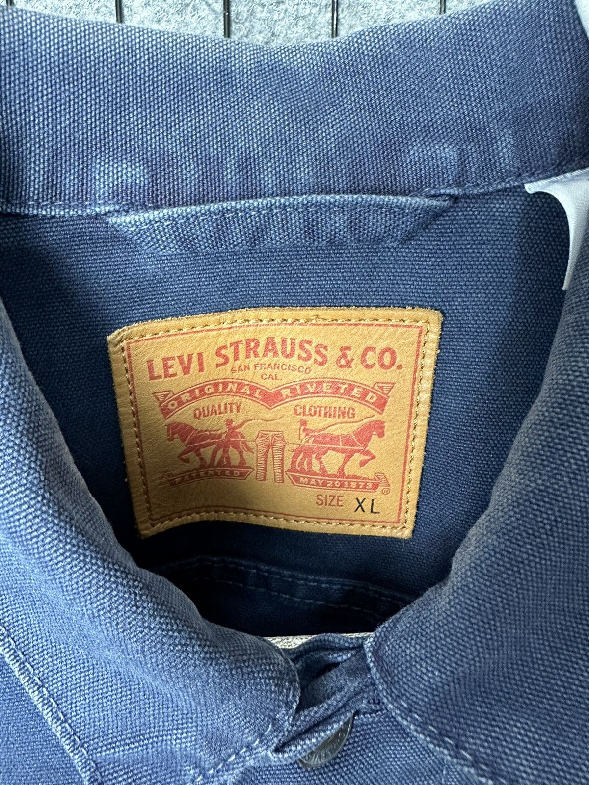 Levi's × Levi's Vintage Clothing × Vintage Levis Vintage Faded Denim Jacket Size XL Size US XL / EU 56 / 4 - 3 Thumbnail