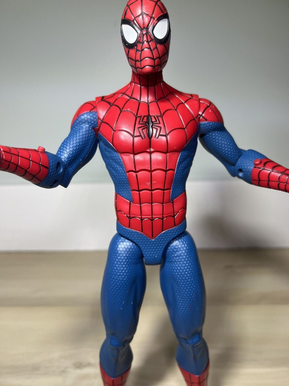 Marvel Comics SPIDER-MAN 14” WEB SLING SOUND Action Figure Articulated Size ONE SIZE - 2 Thumbnail