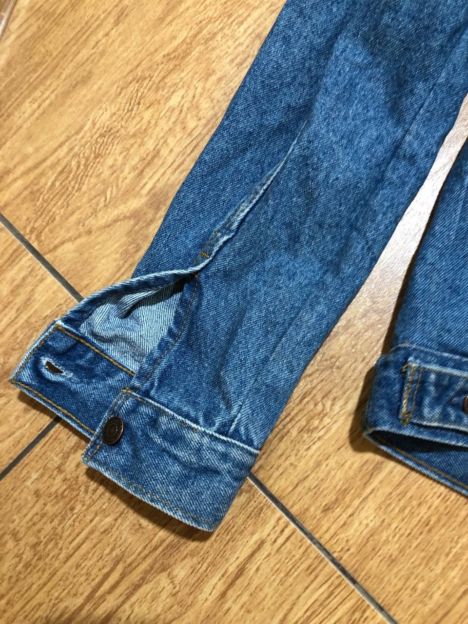 Levi's Vintage Levi's Denim Blue Jean Trucker Jacket Size XS / US 0-2 / IT 36-38 - 18 Thumbnail