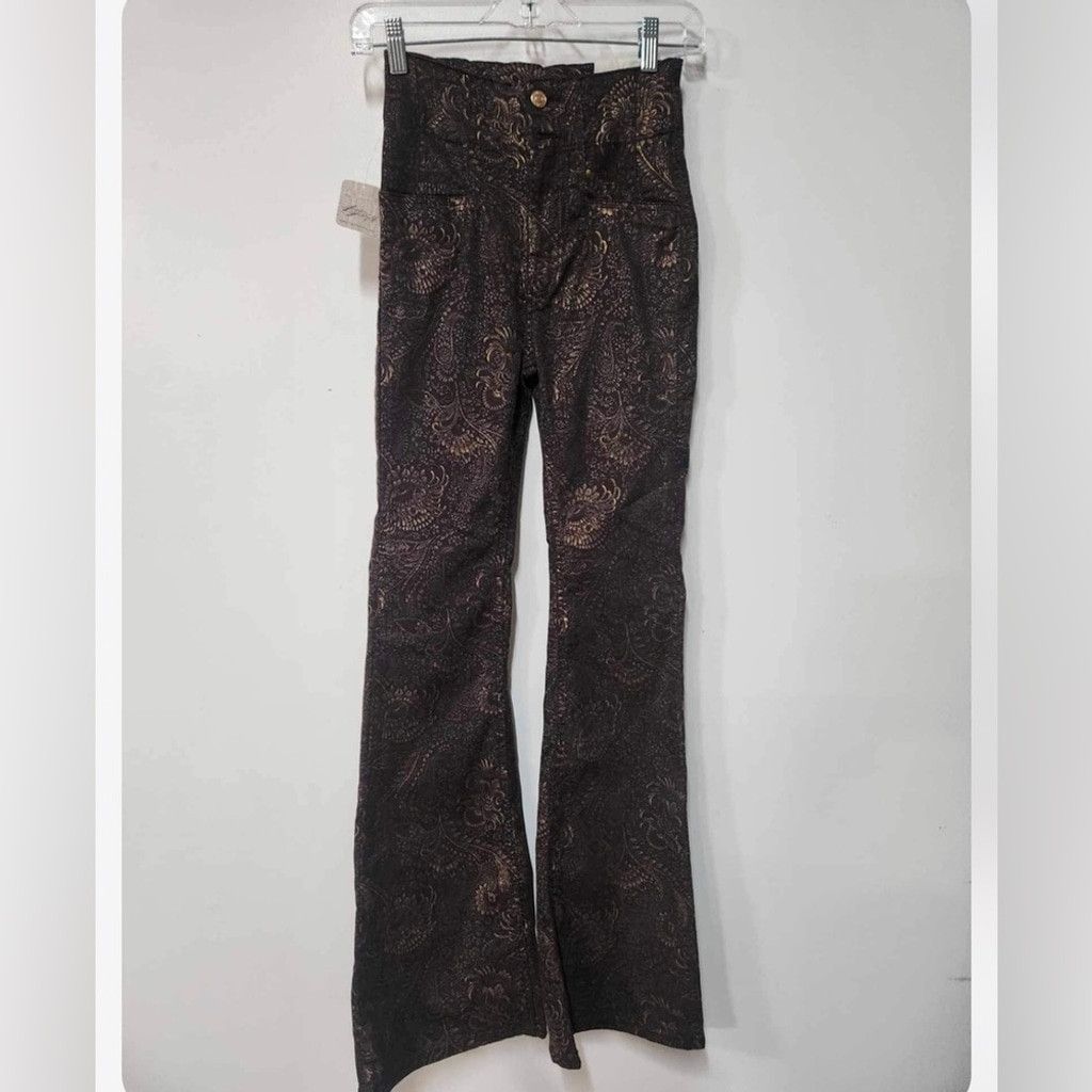 Free People Free People Jayde Foil Printed Flare Jeans Size 25. B19 Size 25" / US 0 / IT 36 - 6 Thumbnail