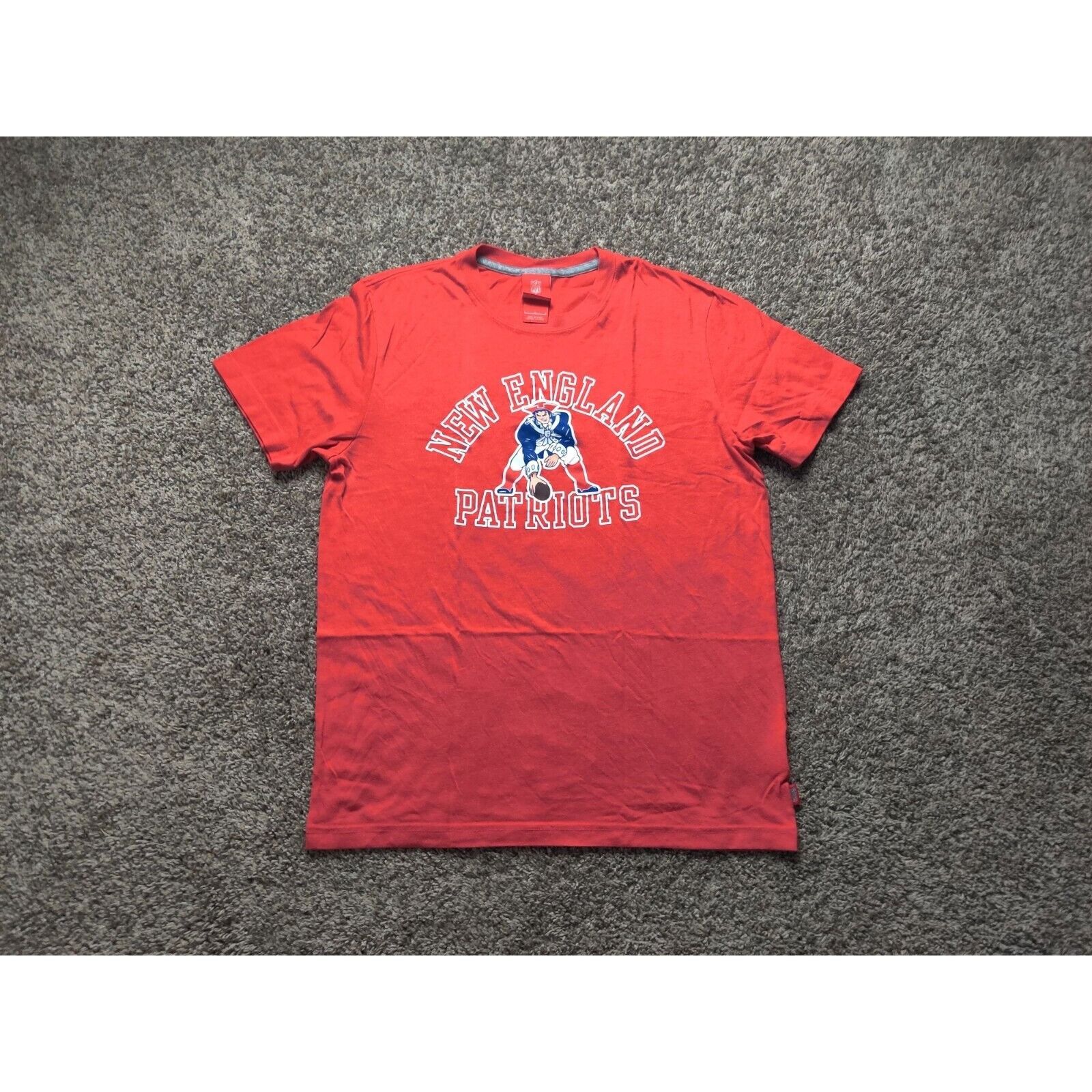NFL New England Patriots Shirt Adult Mens Large Red Spell Out Size US L / EU 52-54 / 3 - 1 Thumbnail