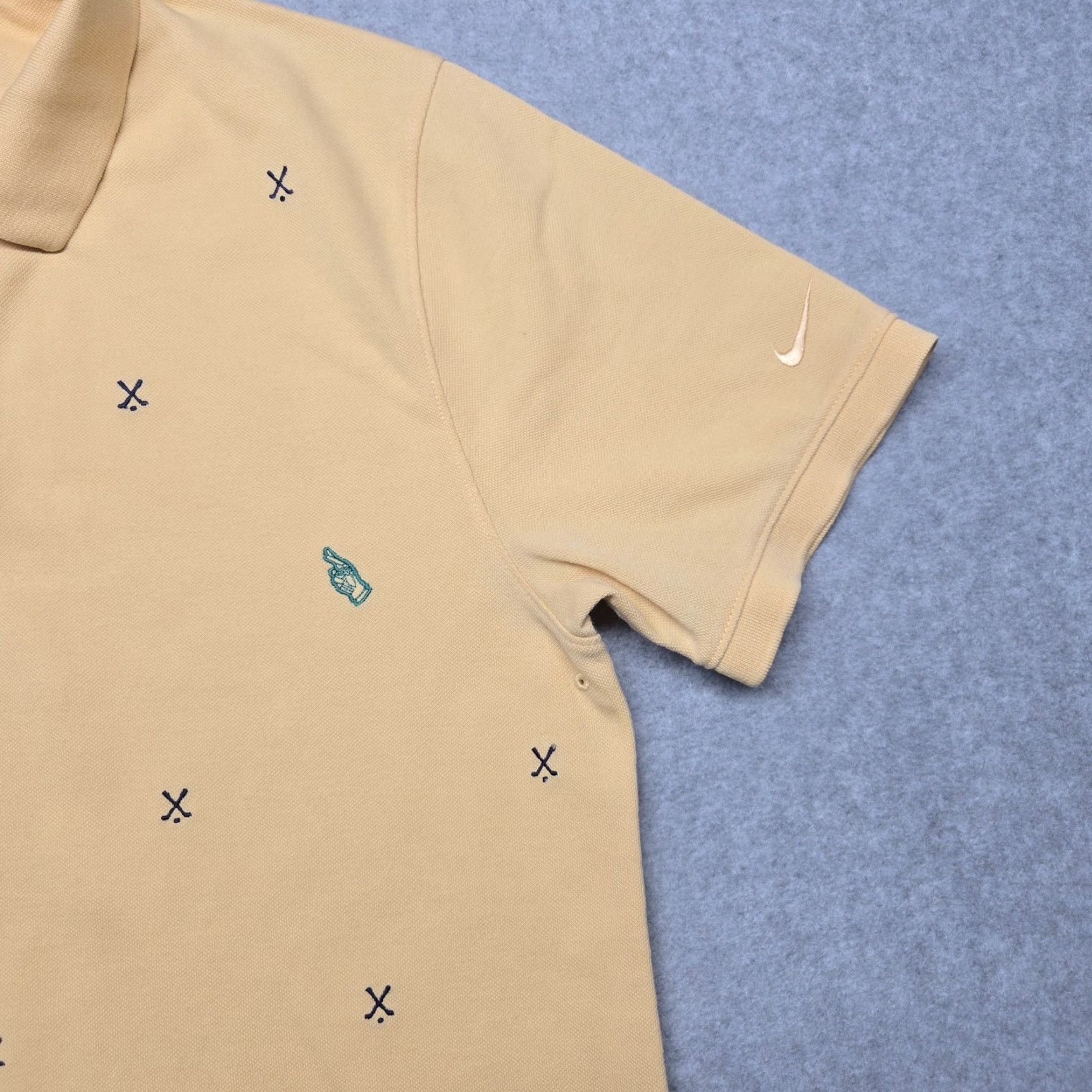 Nike Nike Polo Shirt Mens M Tan Dri-Fit Embroidered Pattern Golf Tennis Casual Size US M / EU 48-50 / 2 - 5 Thumbnail