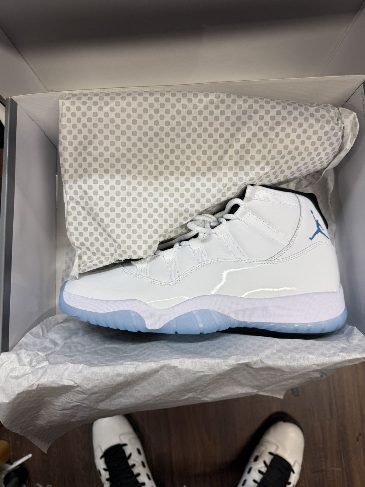 Jordan Brand Jordan 11 Retro “Legend Blue” Columbia Size US 13 / EU 46 - 1 Thumbnail