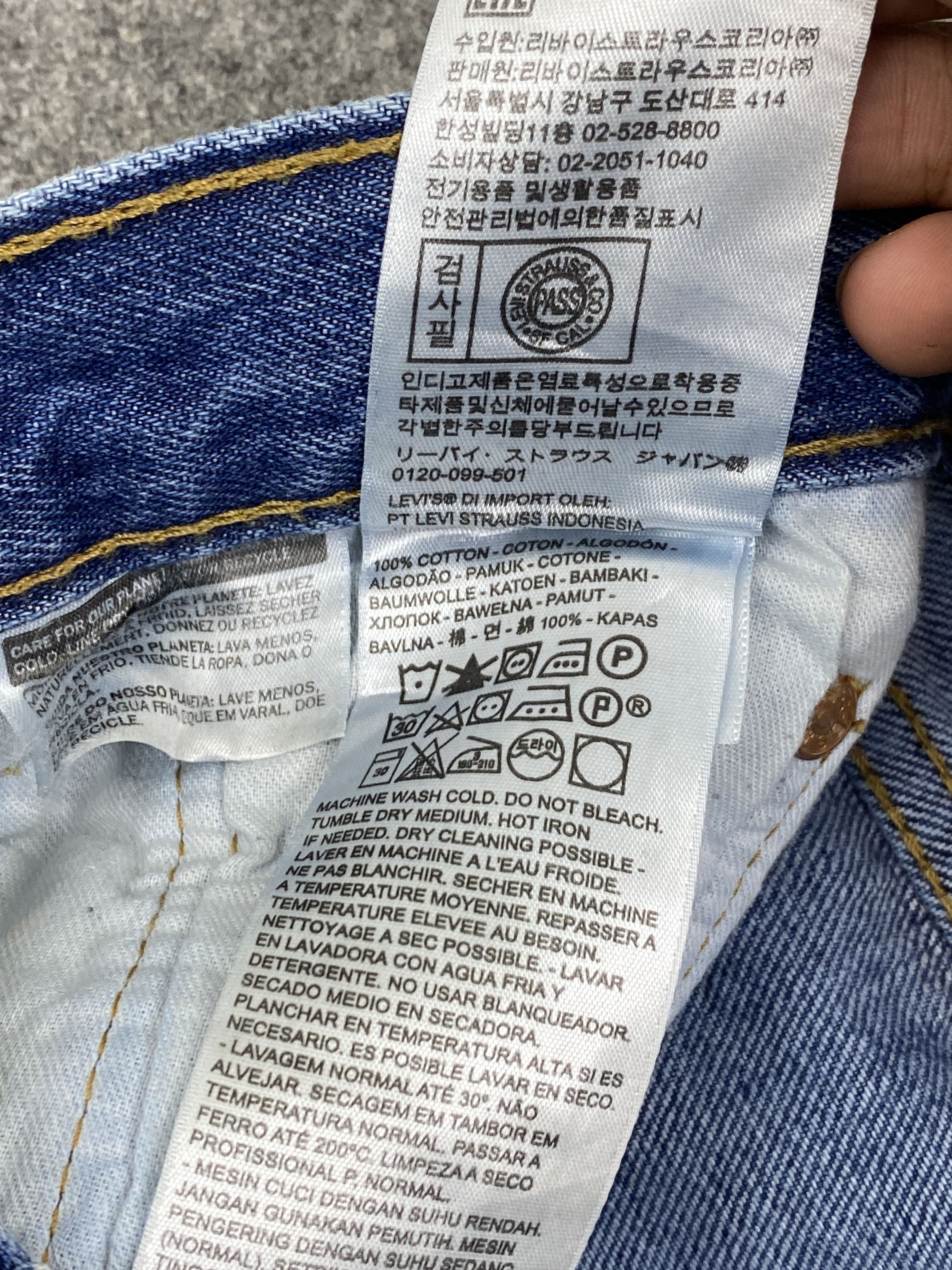 Levi's Vintage Levis 501 Faded Blue Jeans DP2772 Size US 30 / EU 46 - 8 Thumbnail