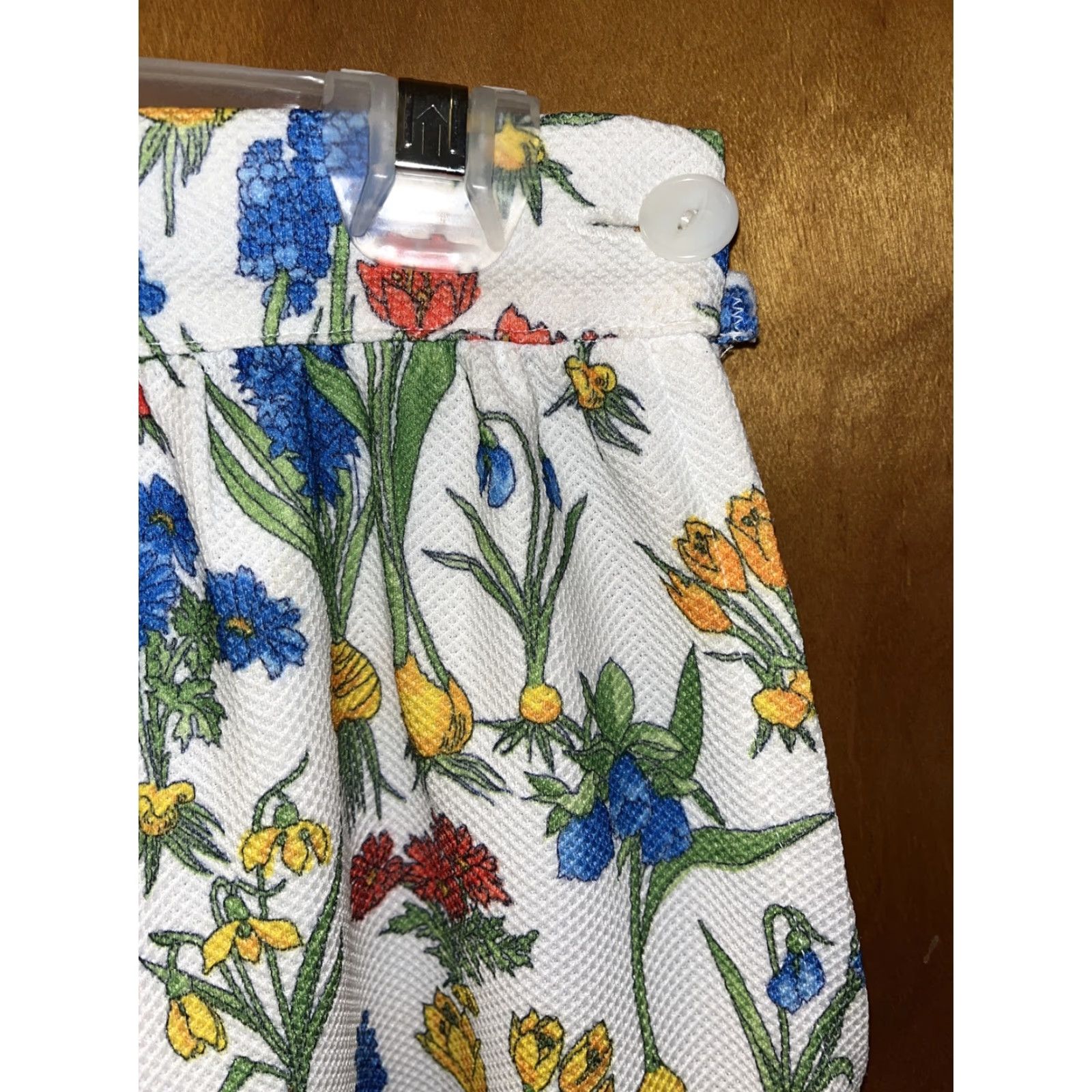 Vintage VINTAGE White Floral Skirt 32” Waist 30” Length Bohemian Hippie Flower Festival Women's Skirt Size 24" / US 00 / IT 34 - 3 Thumbnail