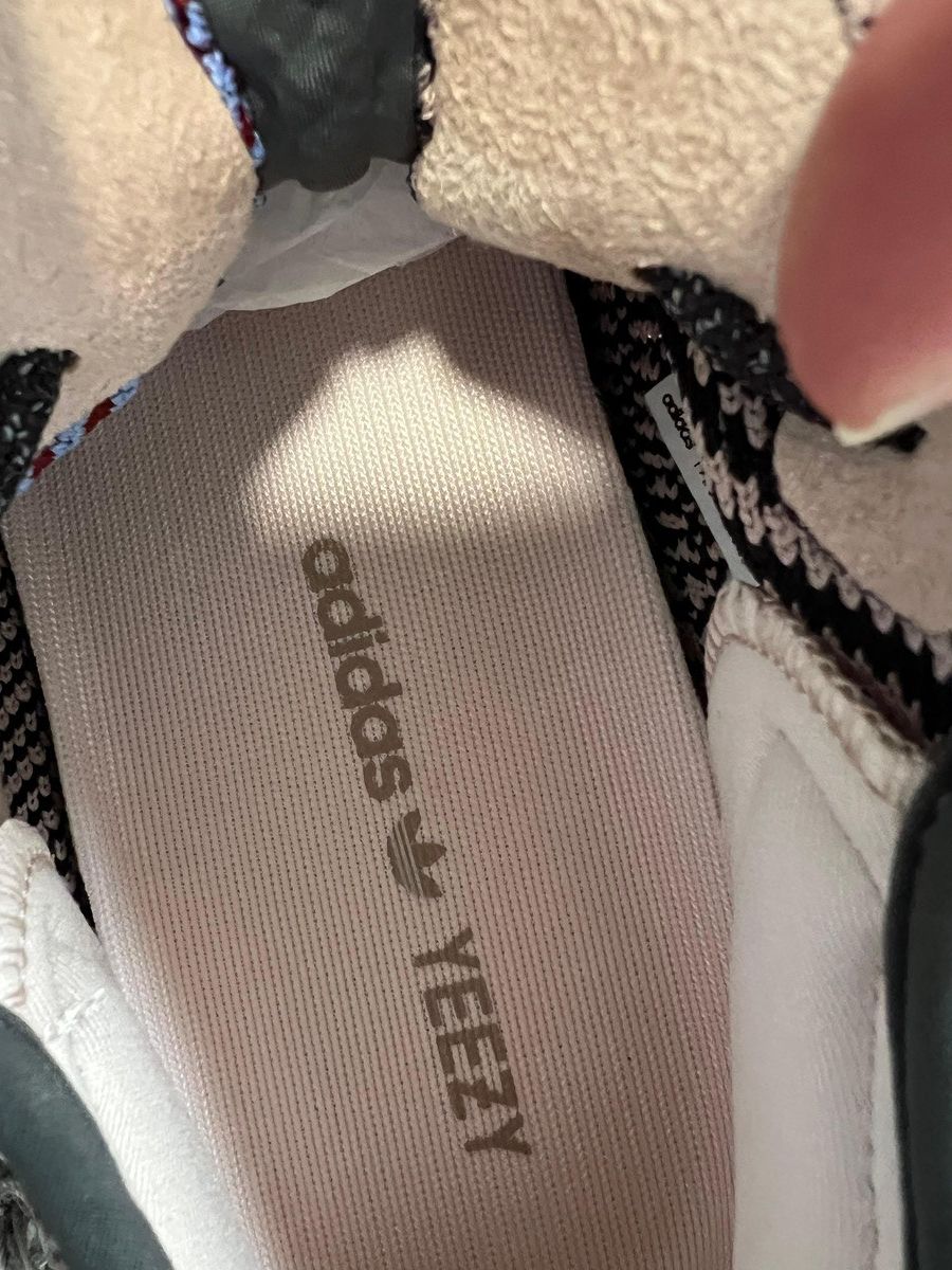 Adidas Adidas Yeezy Boost 350 V2 Yecheil Size US 9.5 / EU 42-43 - 7 Thumbnail