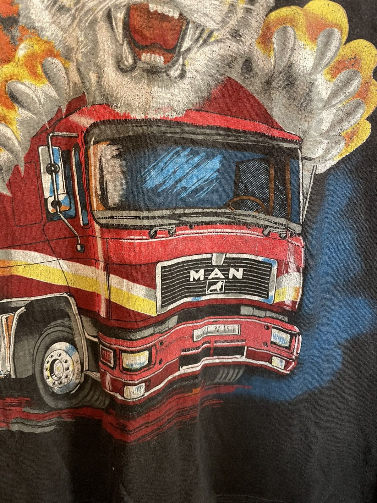 Vintage Truckers vintage 1993 tshirt Man tiger road Size US M / EU 48-50 / 2 - 3 Thumbnail