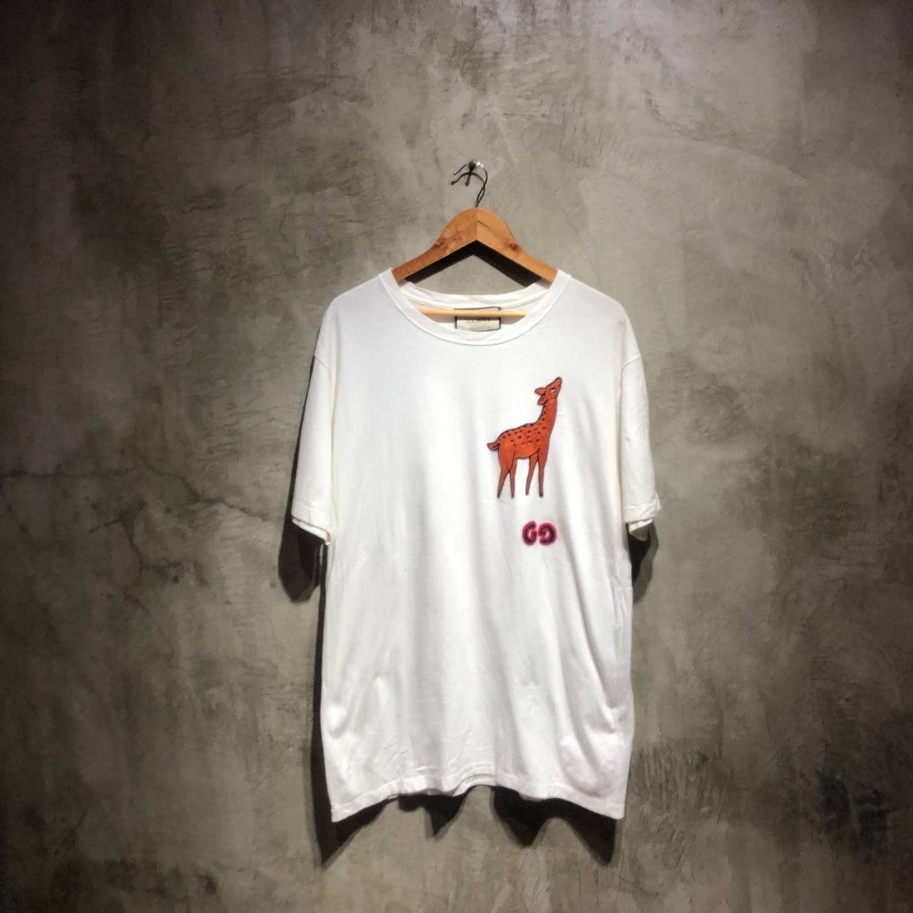 Gucci Gucci GG Giraffe embroidered tee Size US M / EU 48-50 / 2 - 1 Thumbnail