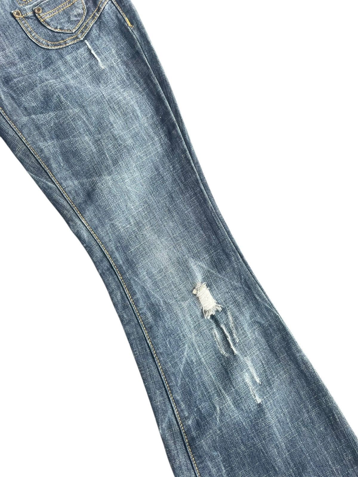 Almost Famous Almost Famous Flare Distresed Size 29" - 3 Thumbnail
