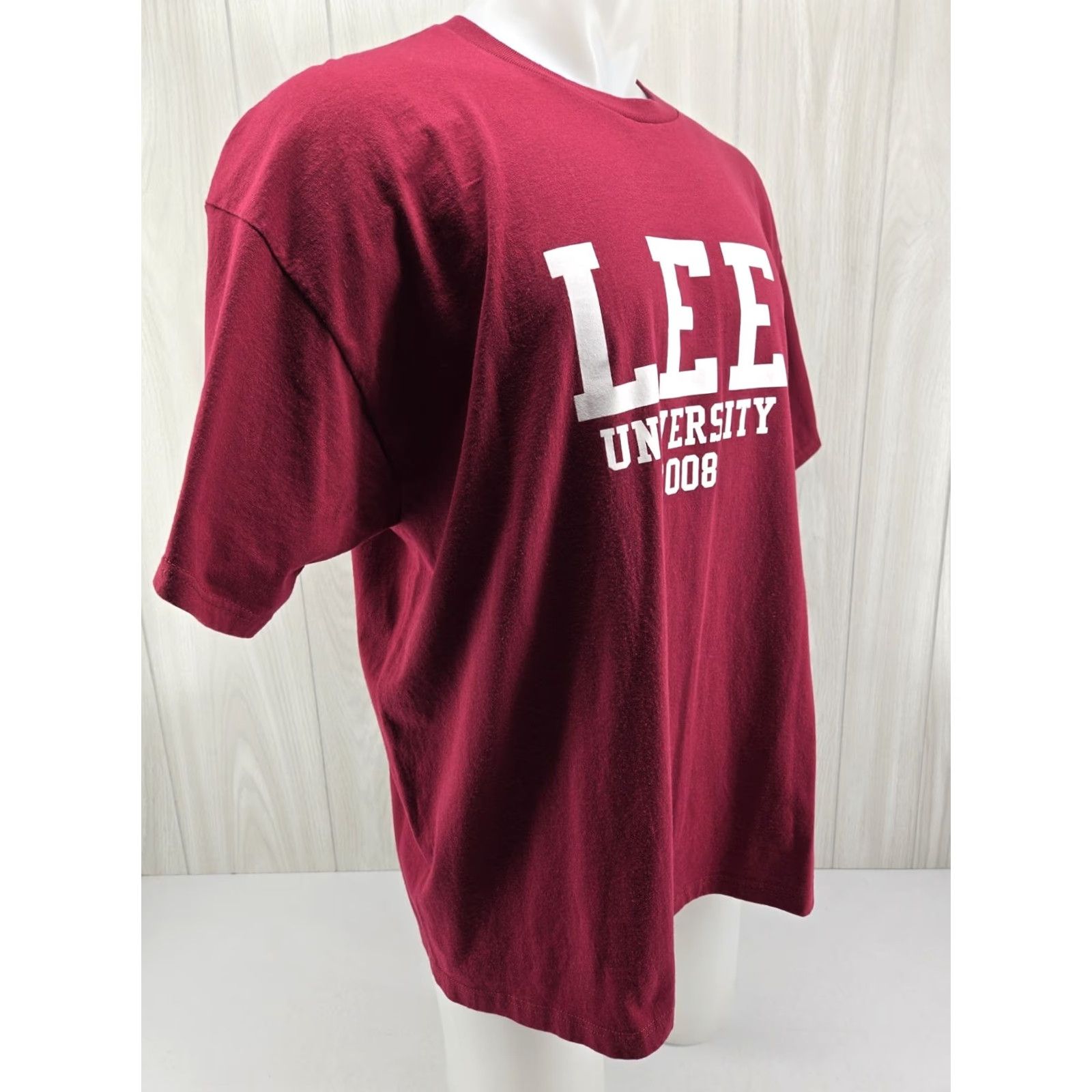 Fruit Of The Loom VINTAGE LEE University T Shirt Spellout Graphic 2XL Red Cotton Jersey Crew Neck Short Sleeve Men US Size US XXL / EU 58 / 5 - 6 Thumbnail