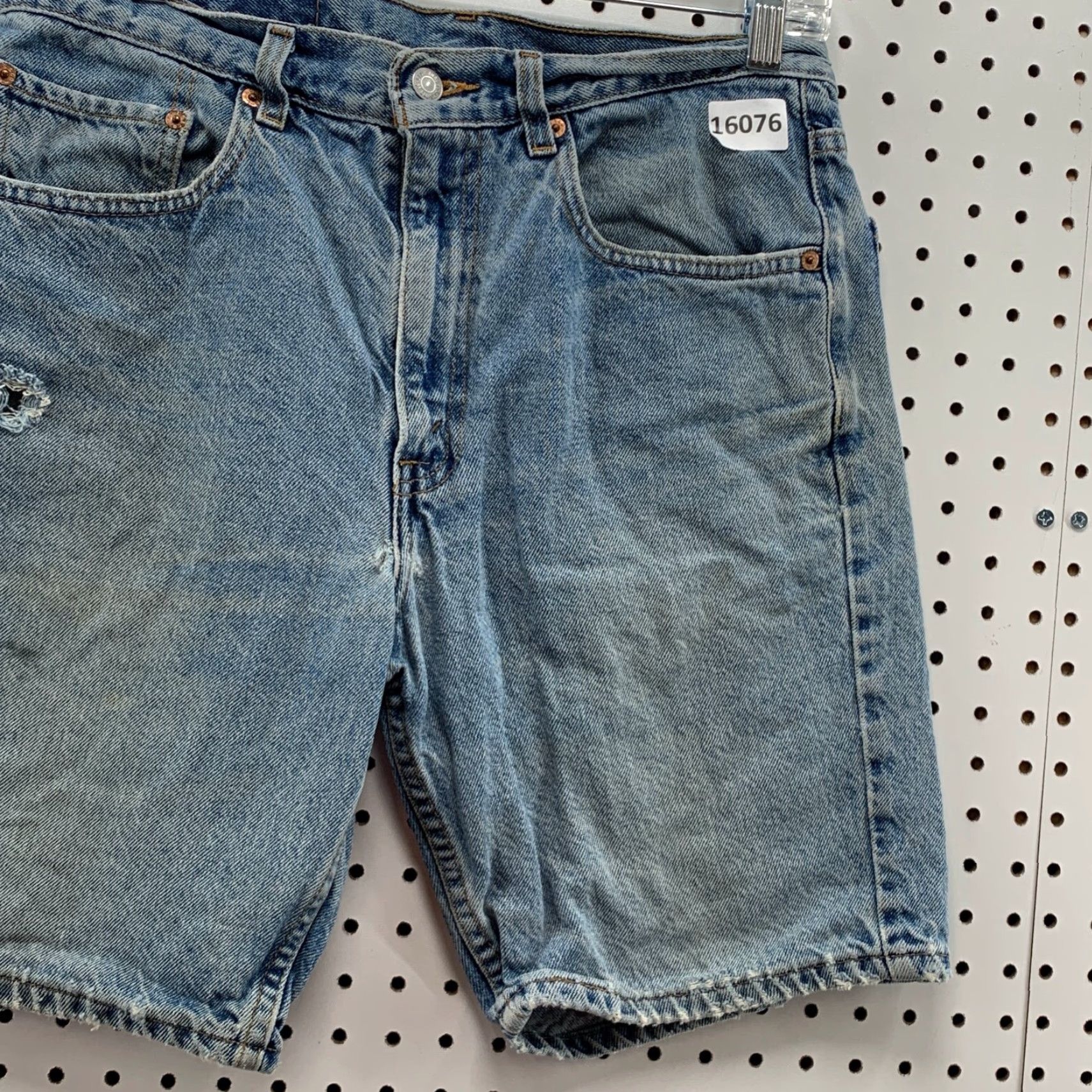 Levi's VINTAGE Levi's 505 Denim Shorts 90s Blue Regular Fit Adult 31 Inseam Mens Size US 31 - 7 Thumbnail