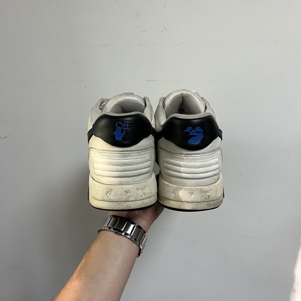 Off-White Off White Out Of Office Size US 11 / EU 44 - 5 Thumbnail