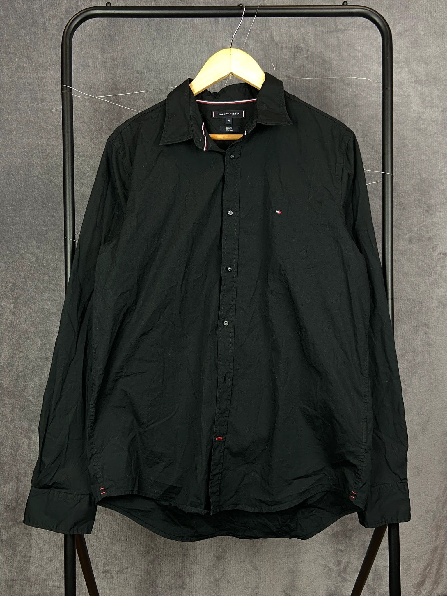 Tommy Hilfiger Tommy Hilfiger Black Shirt XL Classic Vintage Size US XL / EU 56 / 4 - 2 Thumbnail