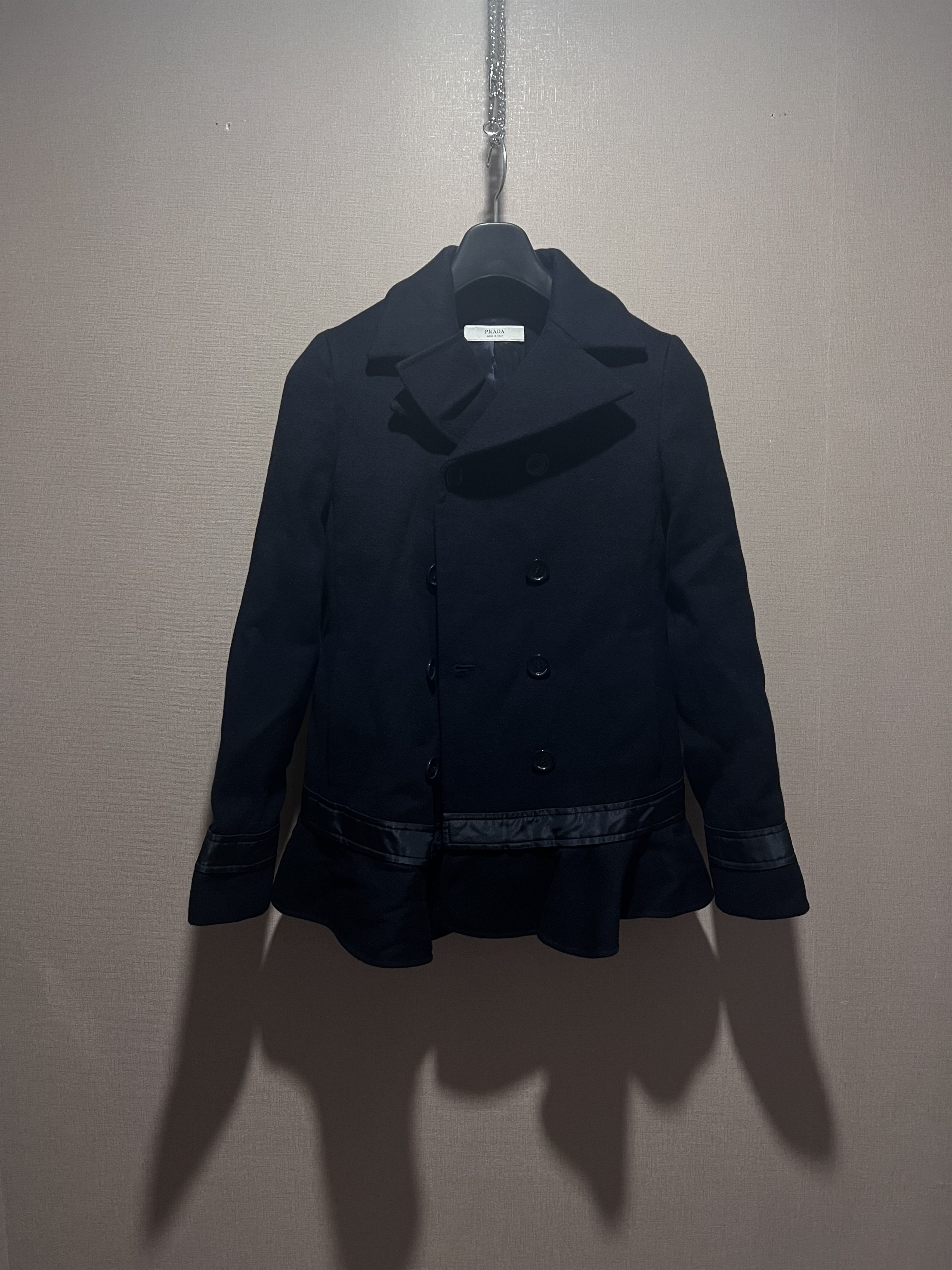 Prada PRADA 08fw Frill Virgin wool Short Coat Size XS / US 0-2 / IT 36-38 - 1 Thumbnail