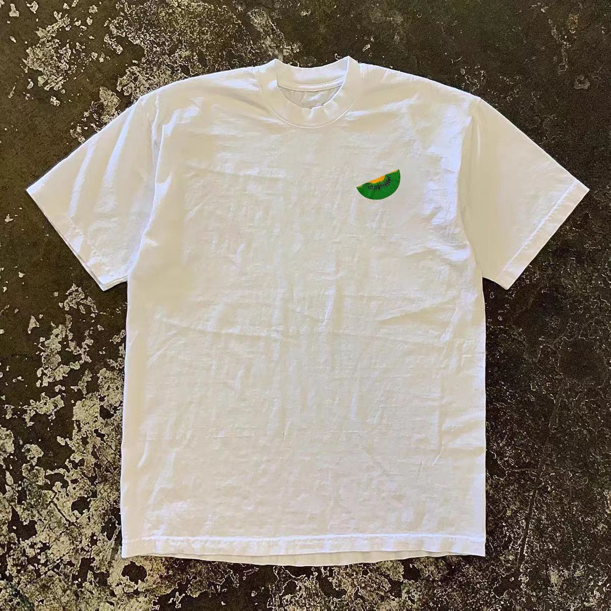 Japanese Brand × Vintage White casual retro kiwi print t-shirt Size US L / EU 52-54 / 3 - 2 Thumbnail