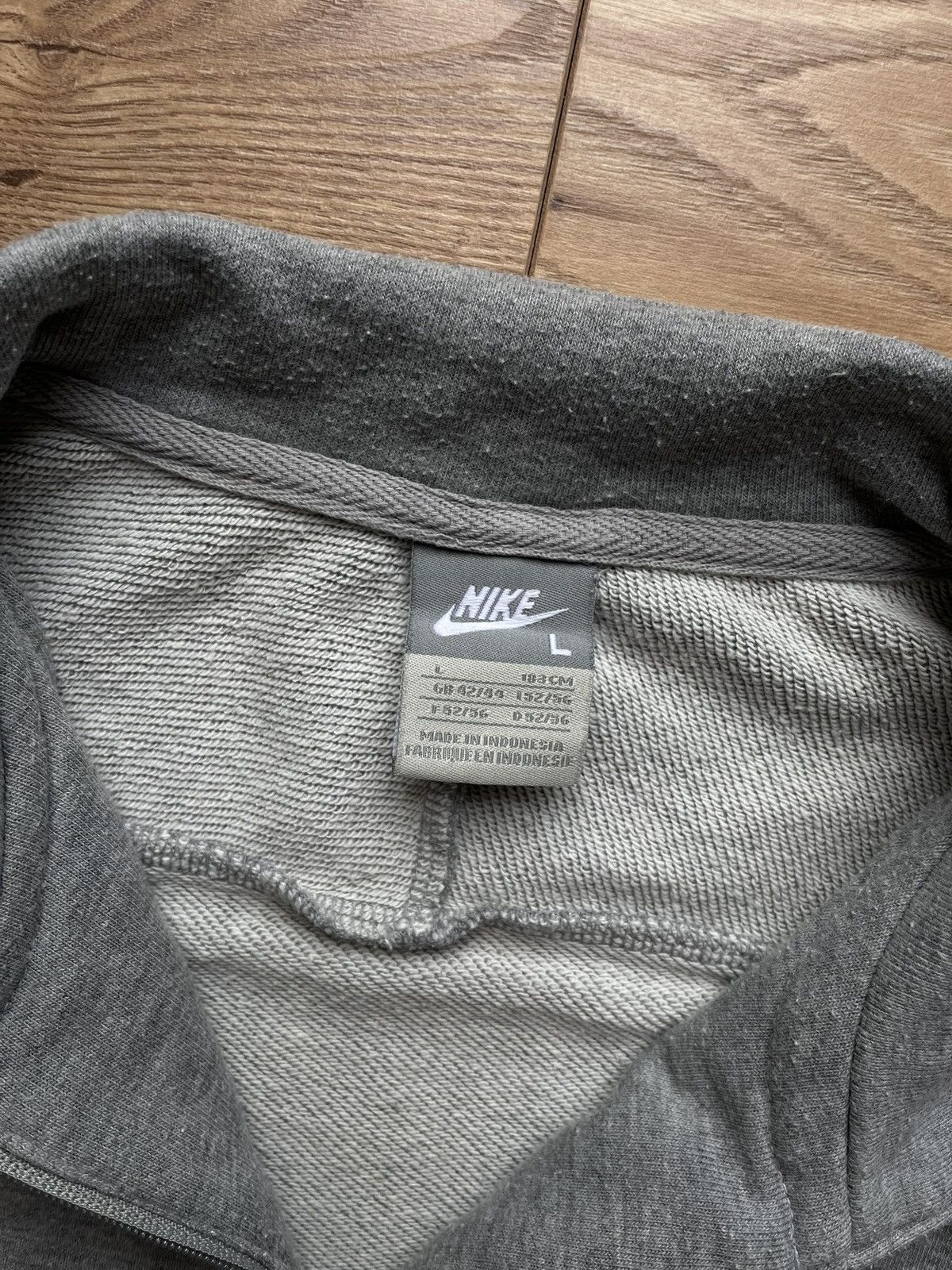 Nike 90’s NIKE RETRO VINTAGE Y2K TRACK JACKET SWOOSH LOGO RARE Size US L / EU 52-54 / 3 - 3 Thumbnail
