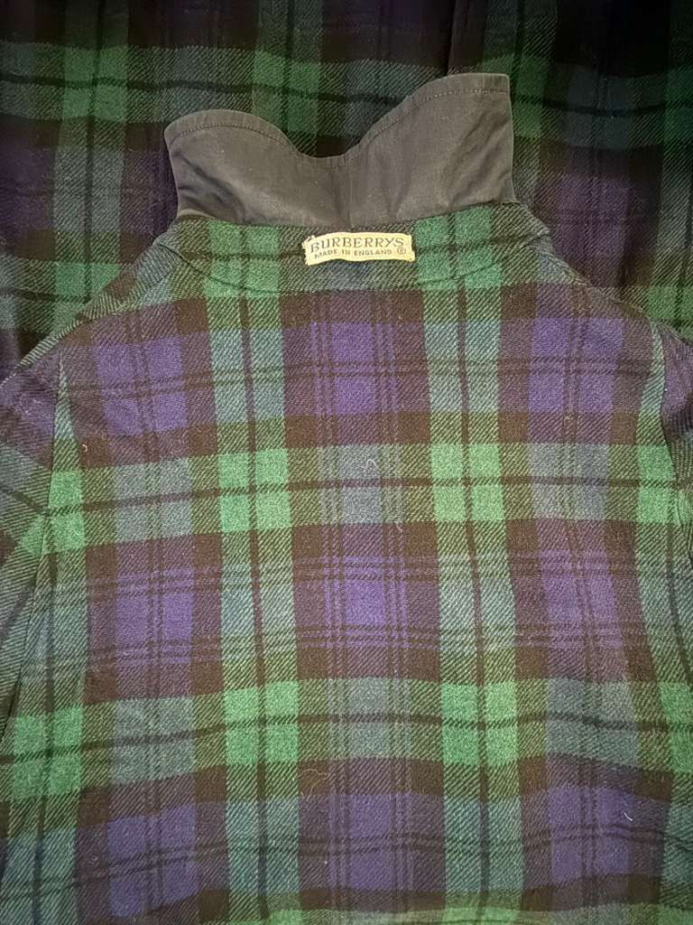Burberry 1960s BURBERRY CHECKED WOOL PLAID REVERSIBLE CAPE COAT Size ONE SIZE - 5 Thumbnail