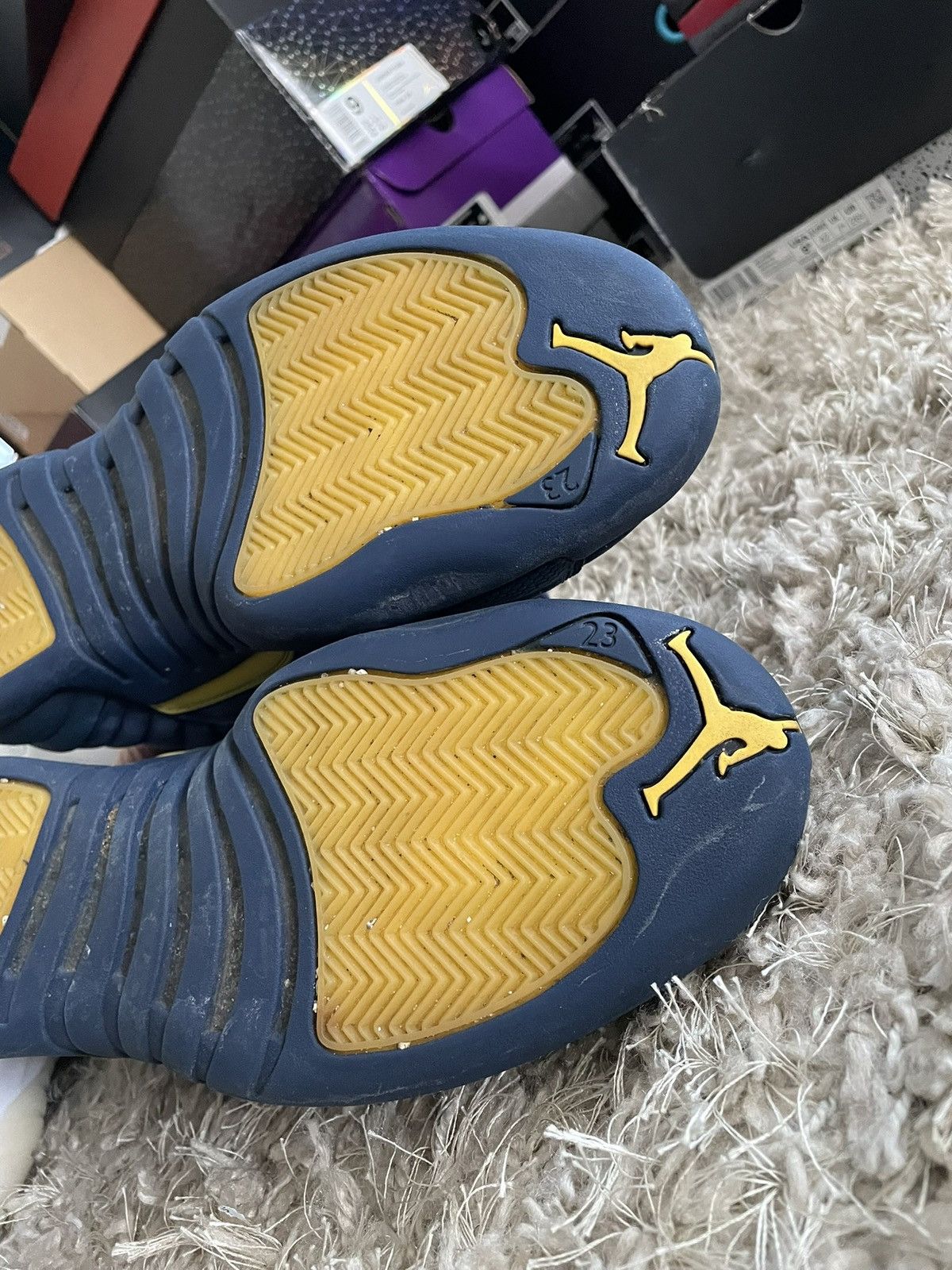 Jordan Brand Jordan 12 Michigan Size US 10 / EU 43 - 10 Thumbnail
