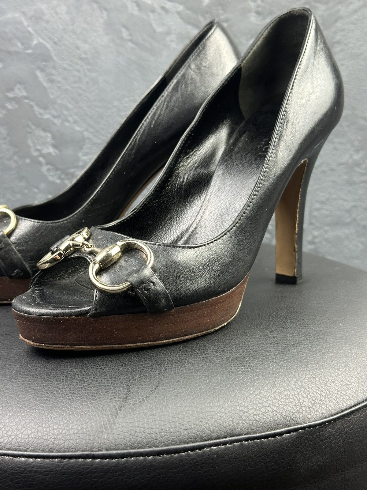 Gucci × Tom Ford × Vintage Vintage Gucci 90S Tom Ford Era Horsebit Heels Size US 6 / IT 36 - 4 Thumbnail
