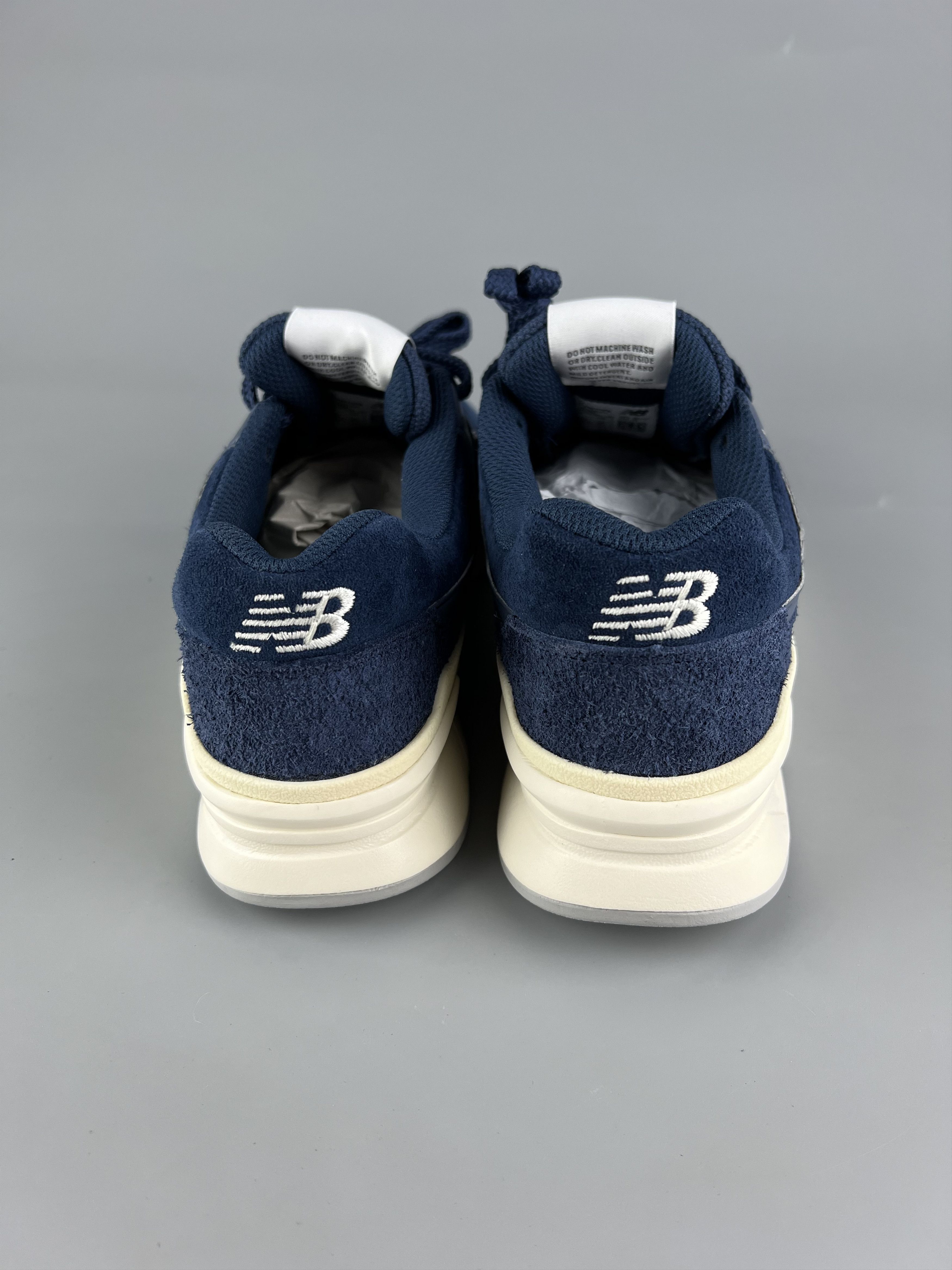 New Balance New Balance 997H Men's Sneakers Size US 8 Size US 8 / EU 41 - 3 Thumbnail