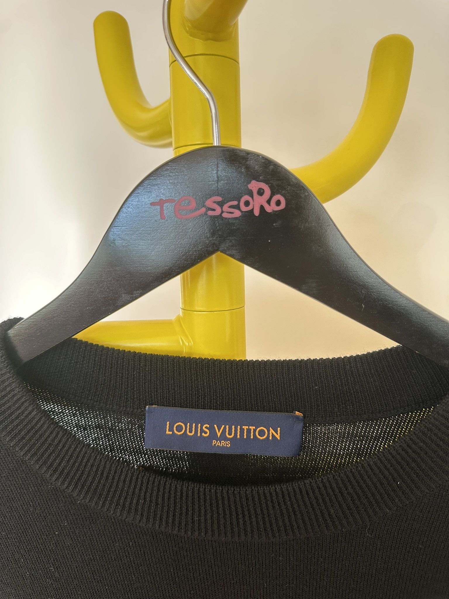 Louis Vuitton × Virgil Abloh LOUIS VUITTON FW21 Neon Working Man Size US L / EU 52-54 / 3 - 3 Thumbnail