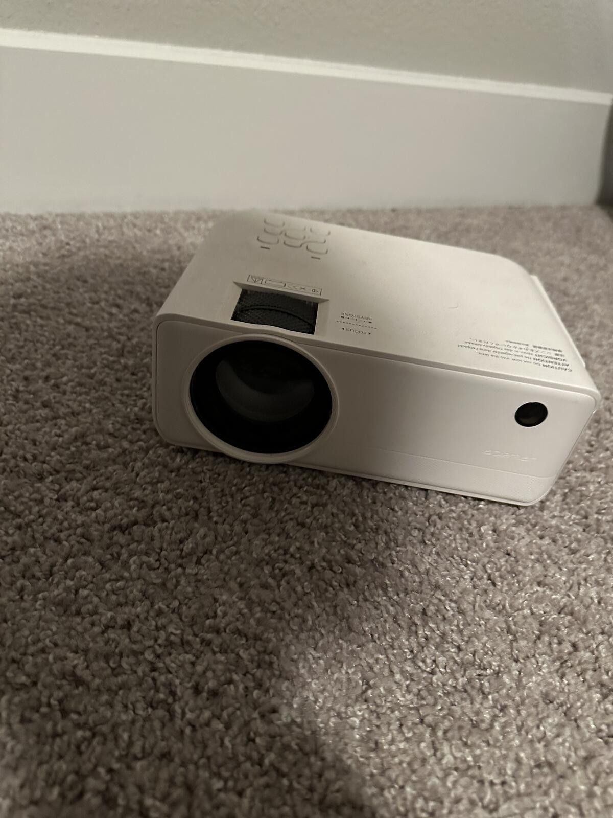 Unknown London Compact White Digital Projector Size ONE SIZE - 2 Thumbnail