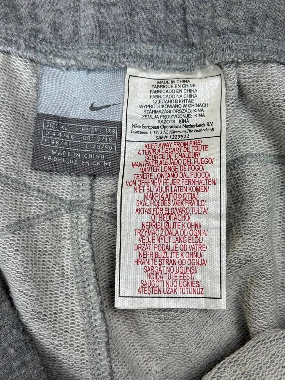 Nike Vintage Nike Sweatpants Baggy 00s Swoosh Striped Y2K Size US 36 / EU 52 - 3 Thumbnail