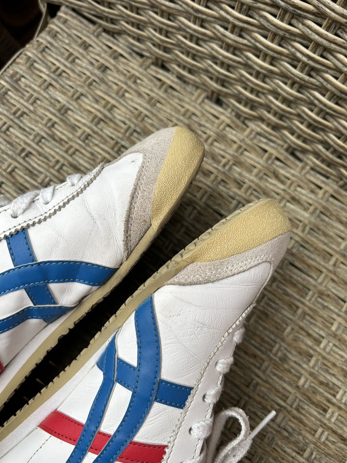 Onitsuka Tiger Onitsuka Tiger Mexico 66 Suede & Leather Low Top Trainers Size US 7 / IT 37 - 12 Thumbnail
