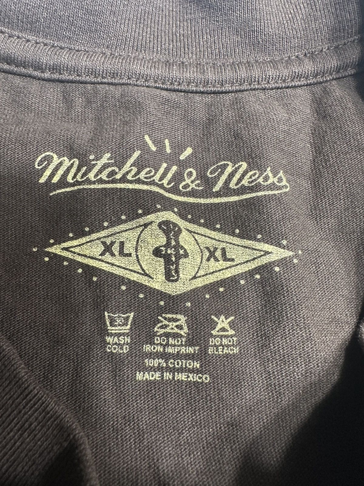 Mitchell & Ness × NCAA × Travis Scott TRAVIS SCOTT MITCHELL NESS COLLAB TEE/ MICHIGAN X-Large NEW Size US XL / EU 56 / 4 - 2 Thumbnail