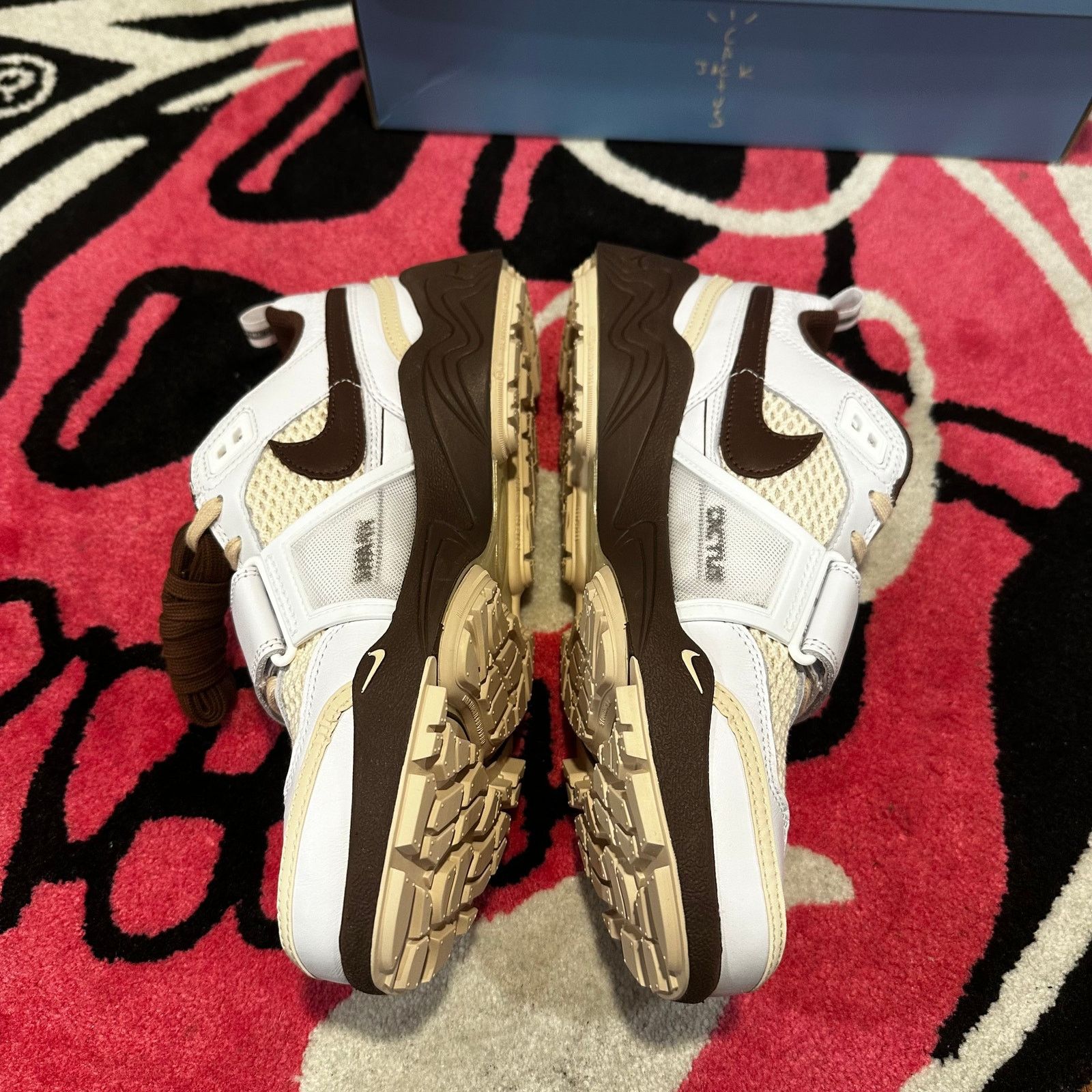 Travis Scott Nike Zoom Field Jaxx Travis Scott Light Chocolate –Size 13 Size US 13 / EU 46 - 5 Thumbnail