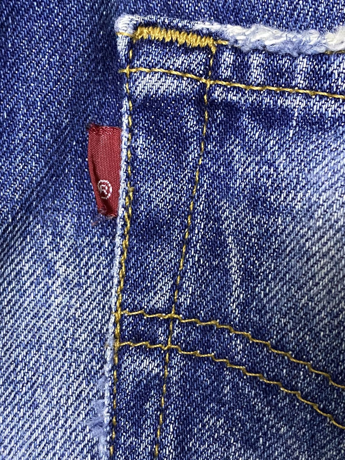 Levi's Vintage 90s Levi’s 501 Thrashed Destroyed Jeans Size US 30 / EU 46 - 13 Thumbnail