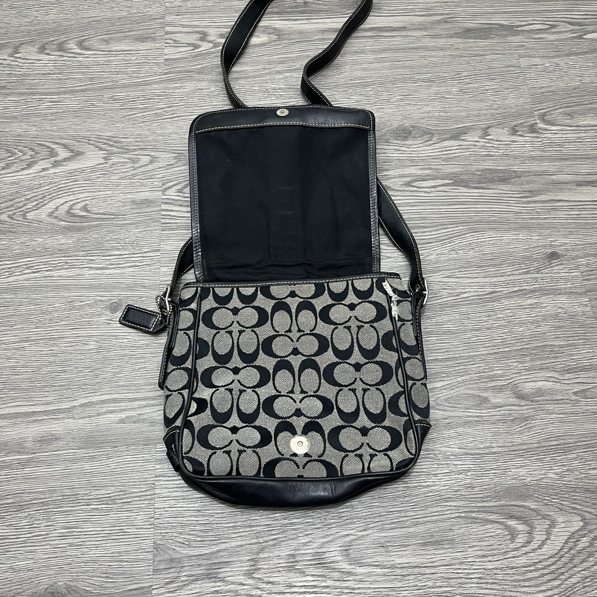 Coach Vintage Coach Monogram Crossbody Bag 🟥 Size ONE SIZE - 7 Thumbnail
