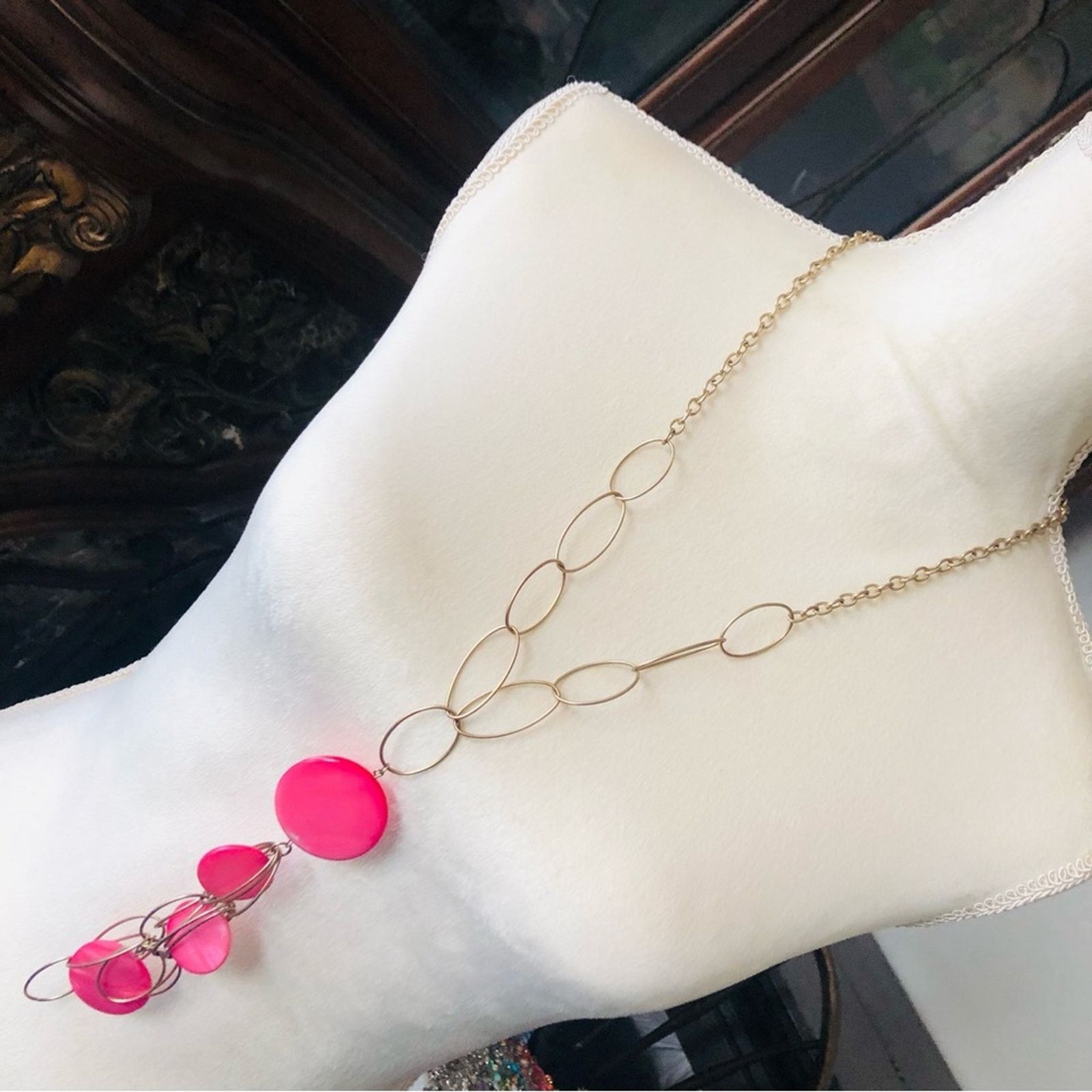 Jewelry Dyed shell disc chain necklace Size ONE SIZE - 1 Thumbnail