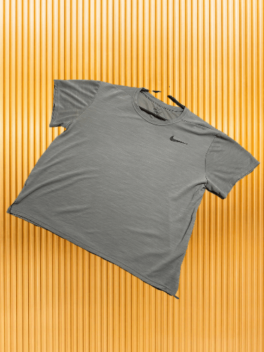 Nike × Vintage Vintage Y2K Nike Swoosh Basic T Shirt Faded Size US XL / EU 56 / 4 - 1 Thumbnail