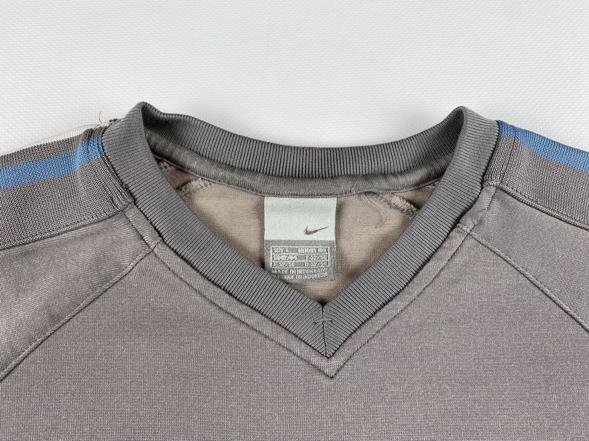 Nike Nike Jersey T-Shirt Embroidered Logo Vintage Grey Blockcore Size US L / EU 52-54 / 3 - 6 Thumbnail
