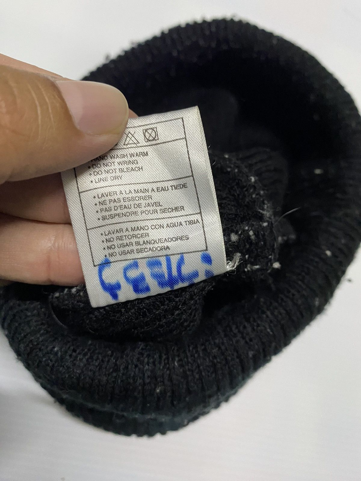Nike Nike Small Logo Embroidery Beanie Hat Size ONE SIZE - 5 Thumbnail