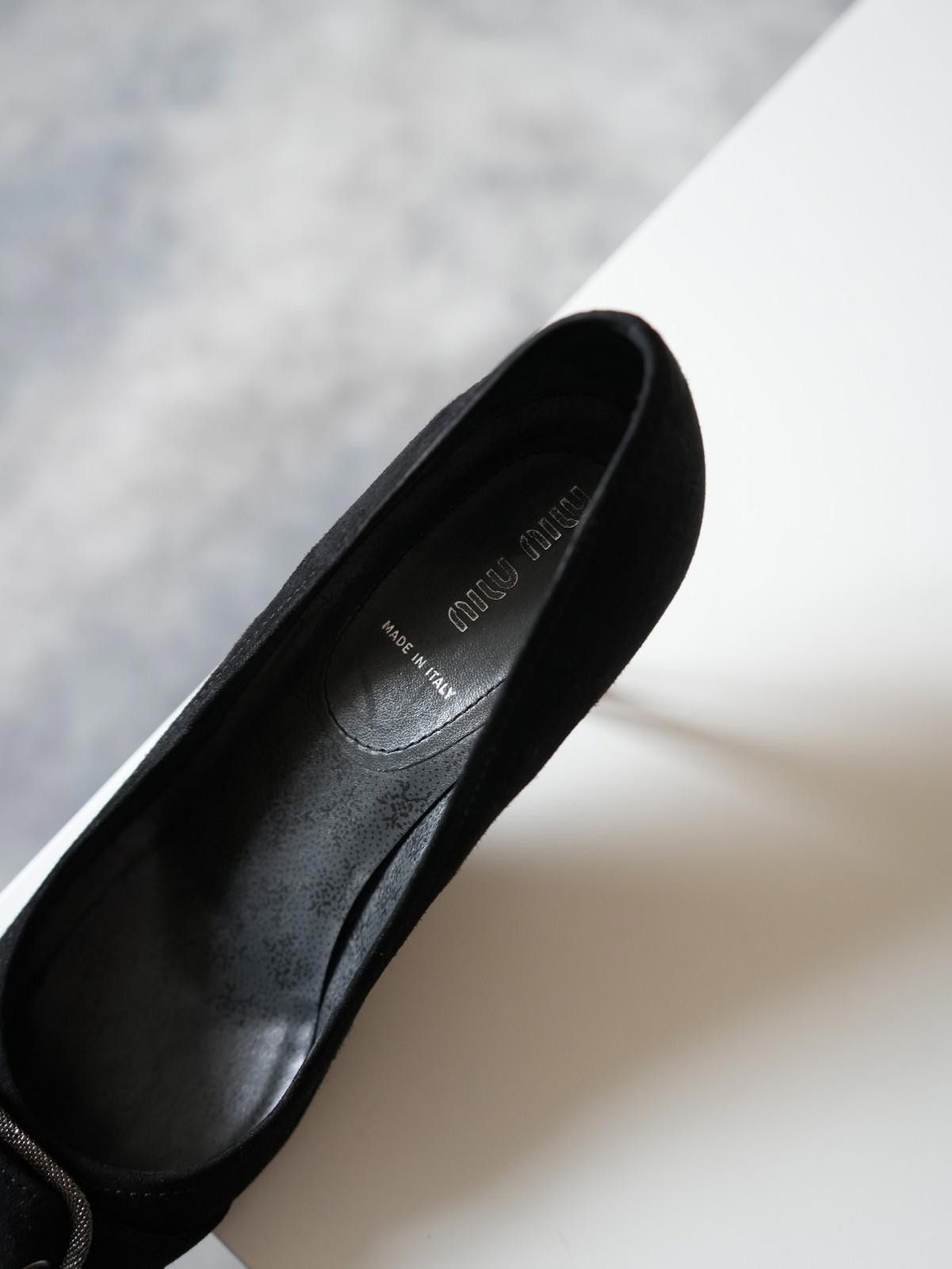 Miu Miu 2000s Miu Miu Suede Bow Buckle Pointed Toe Heel Pump Size US 8.5 / IT 38.5 - 6 Thumbnail